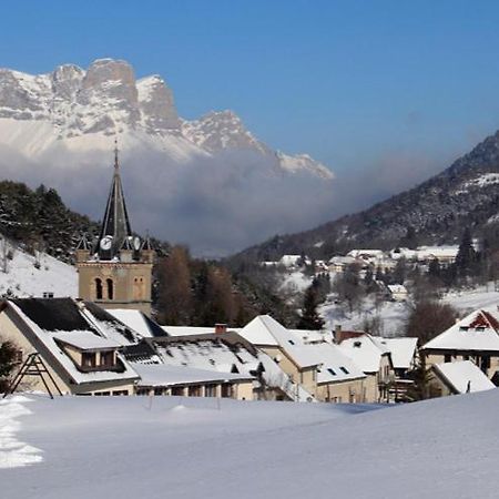 Petit Studio Mansarde 18 M2 Avec Navette Gratuit Aux Pistes De Ski グレス・アン・ヴェルコール エクステリア 写真