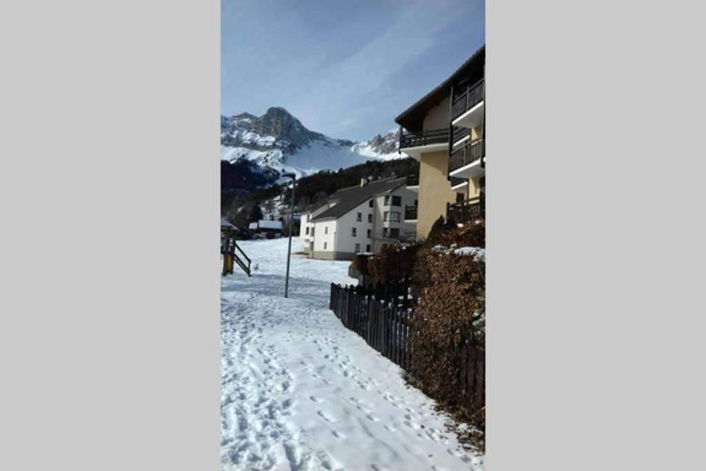 Petit Studio Mansarde 18 M2 Avec Navette Gratuit Aux Pistes De Ski グレス・アン・ヴェルコール エクステリア 写真